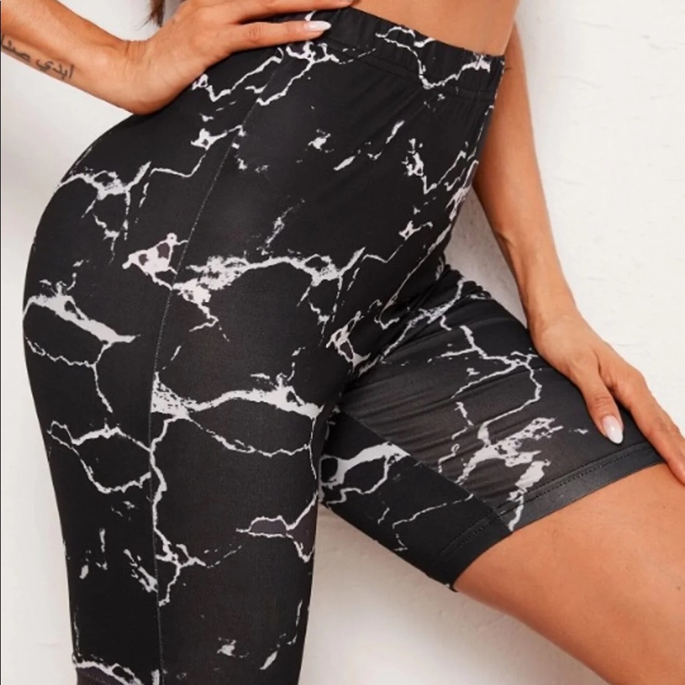 Elastic Waist Marble Biker Shorts